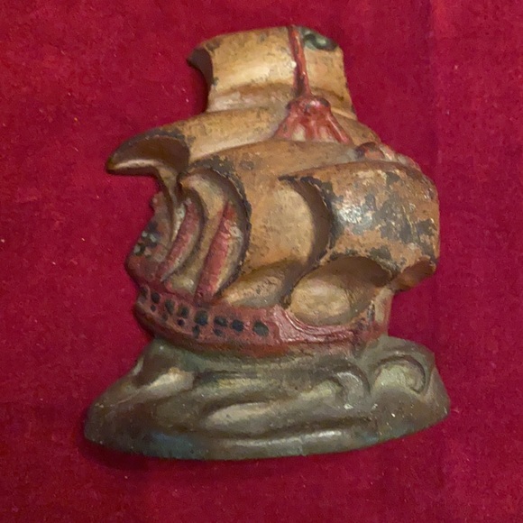 Antique CAST IRON Bookends NAUTICAL Signed and numbered Spaniard Ships - Picture 3 of 10